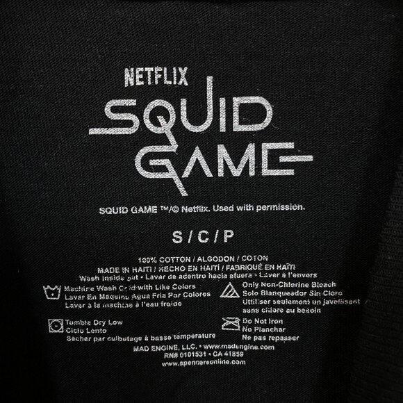 Squid Game Red Light Green Light Netflix Show T-Shirt Small - Picture 4 of 4